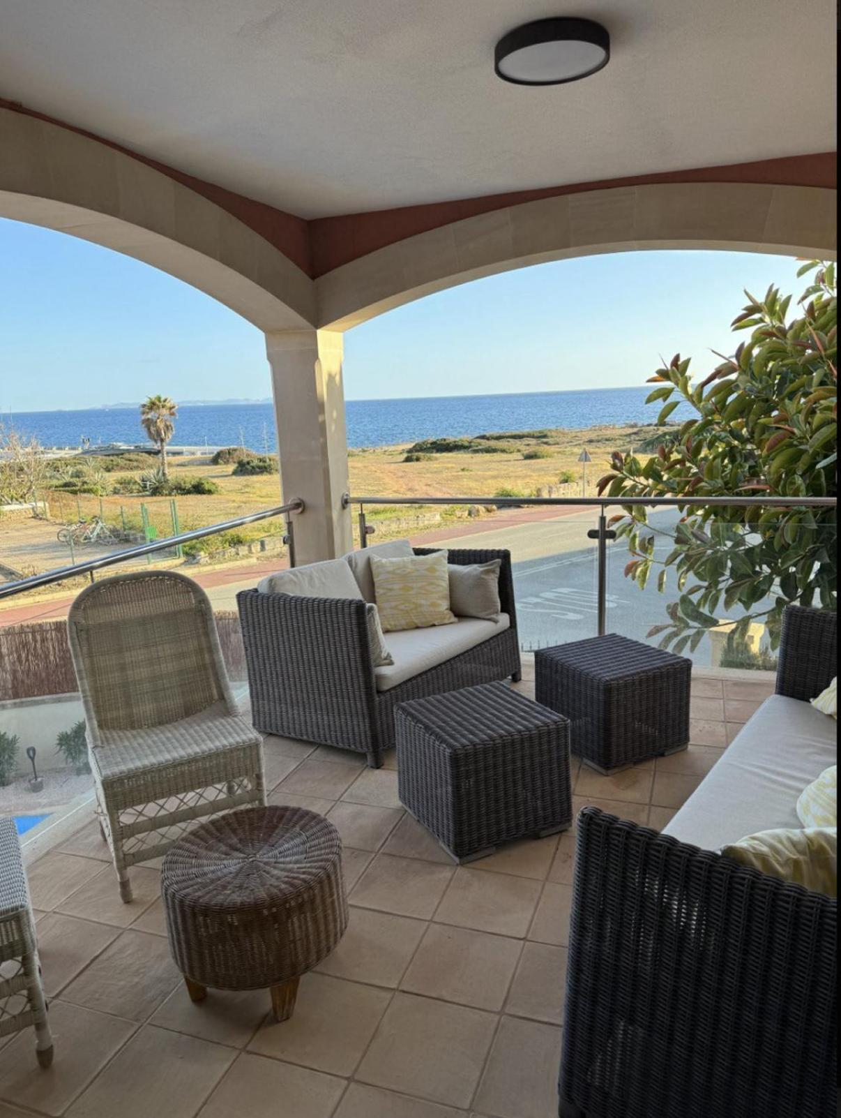 Mallorca Finca Haus Mit Pool Direkt Am Meer Es Trenc, Bootstour Moeglich Sa Ràpita Exteriör bild